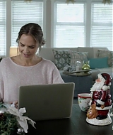 2017-FourChristmasandWedding-1676.jpg