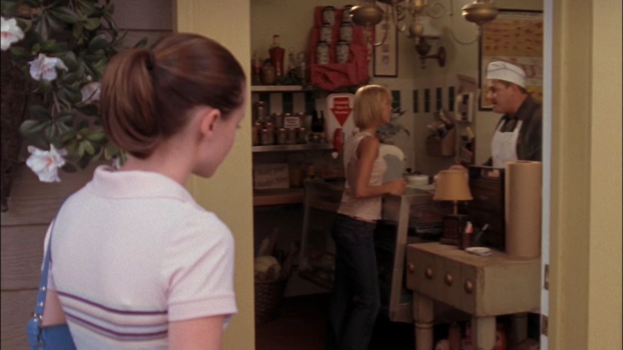 GilmoreGirlsS05E01-105.jpg