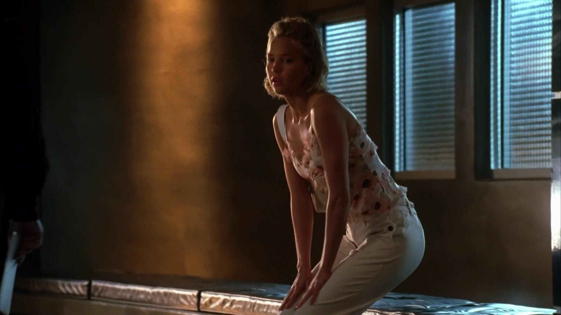 CSIMiami-S03E16_79.jpg