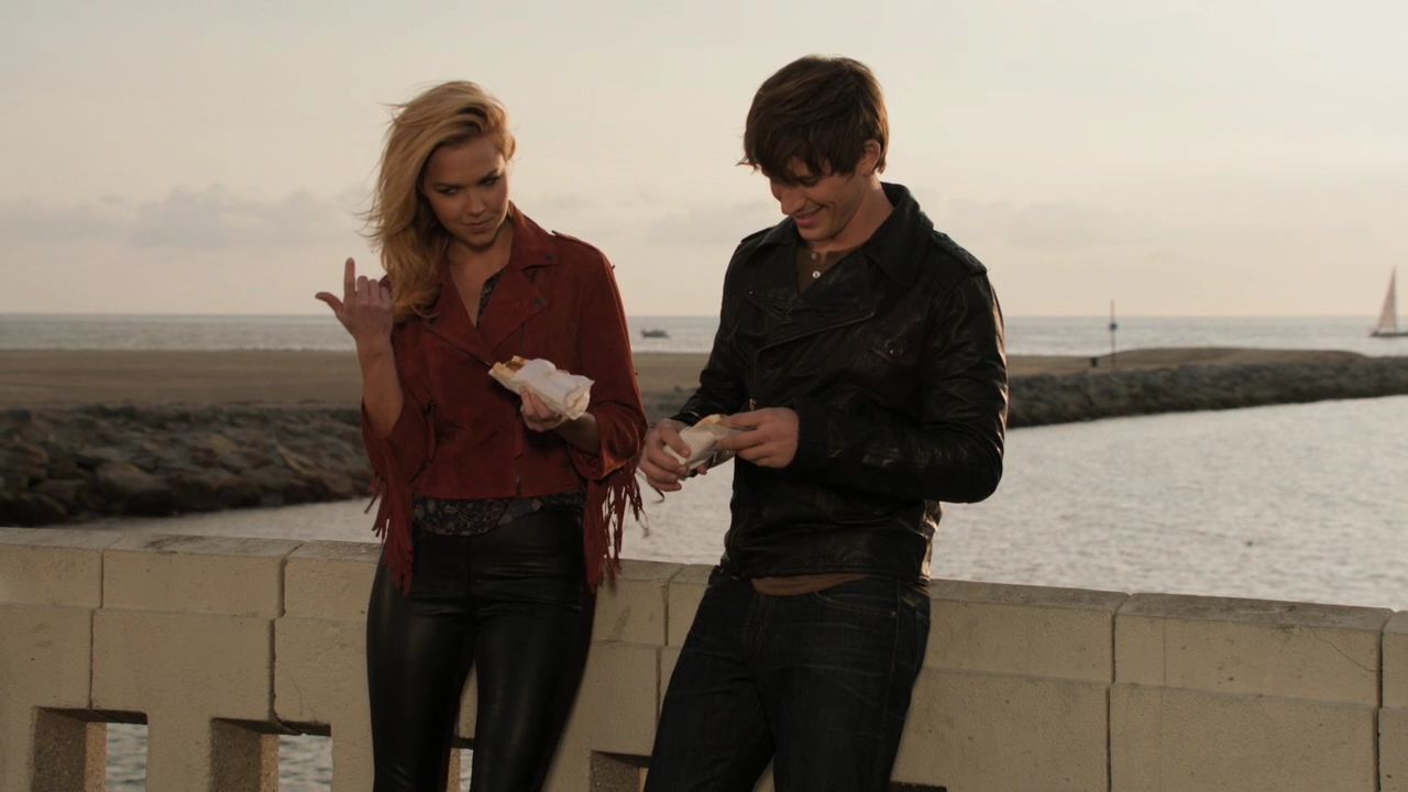 90210-S04E14-095.jpg