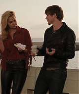 90210-S04E14-094.jpg