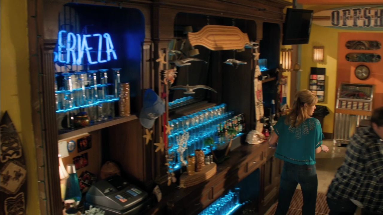 90210-S04E15-001.jpg