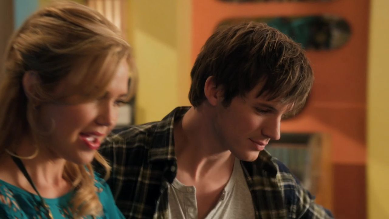 90210-S04E15-009.jpg