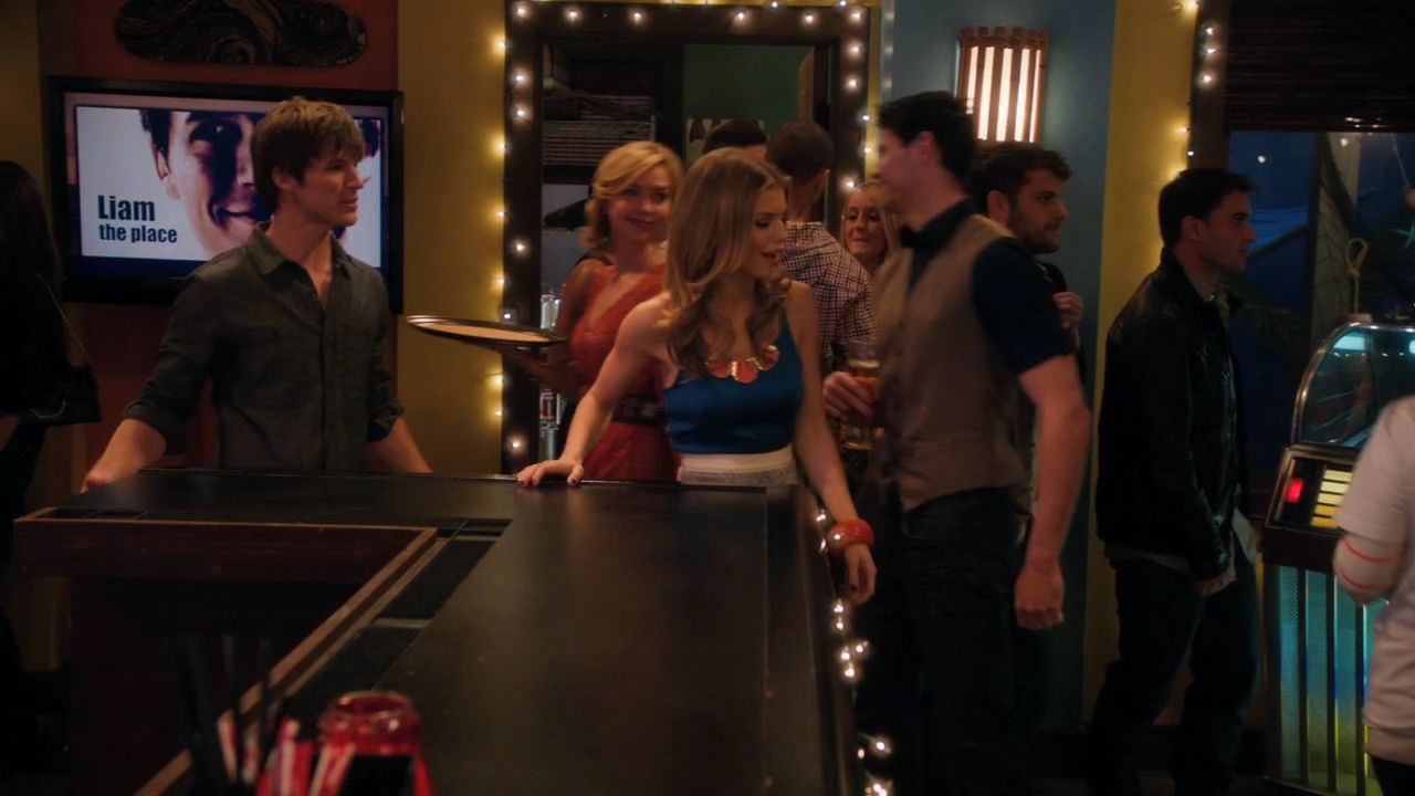 90210-S04E15-131.jpg