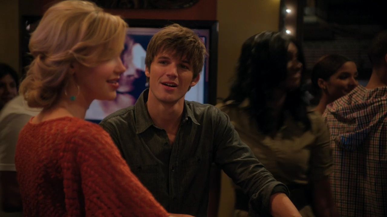 90210-S04E15-142.jpg