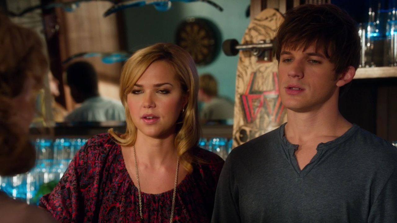 90210-S04E16-015.jpg