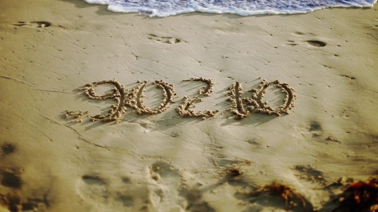 90210-S04E16-033.jpg