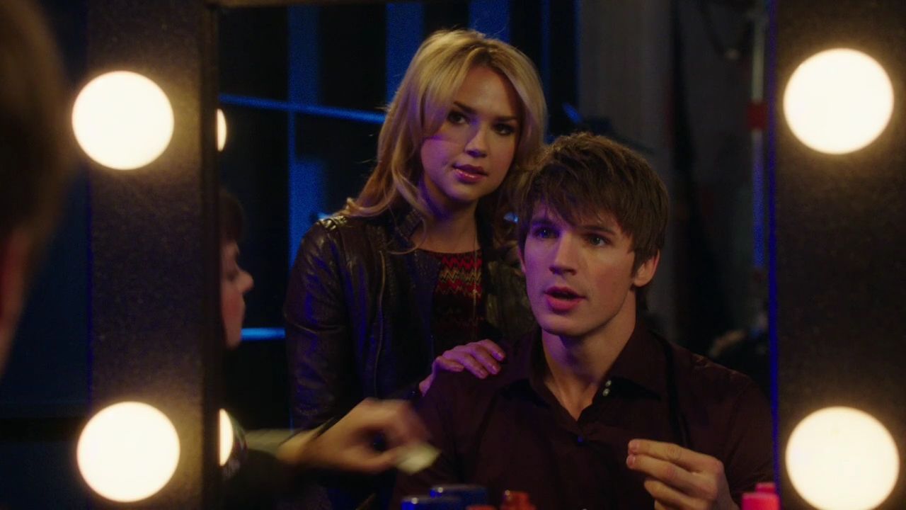 90210-S04E16-071.jpg