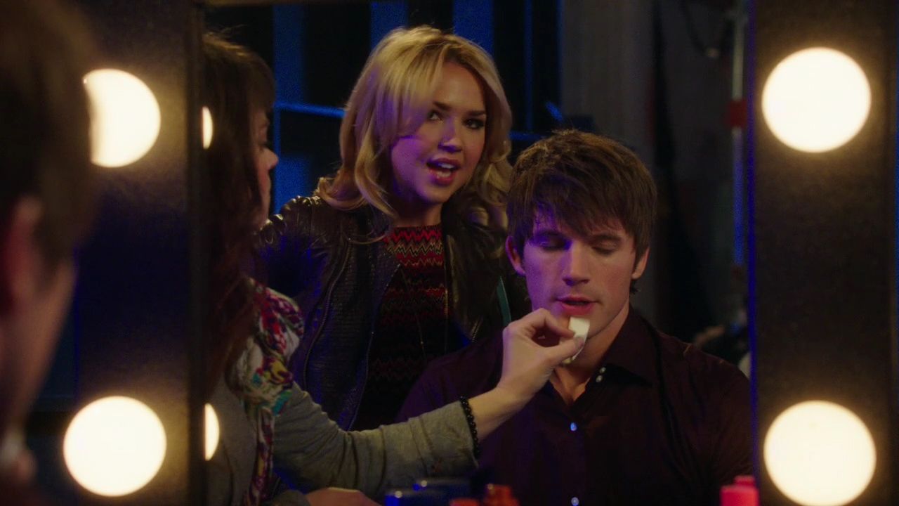 90210-S04E16-080.jpg