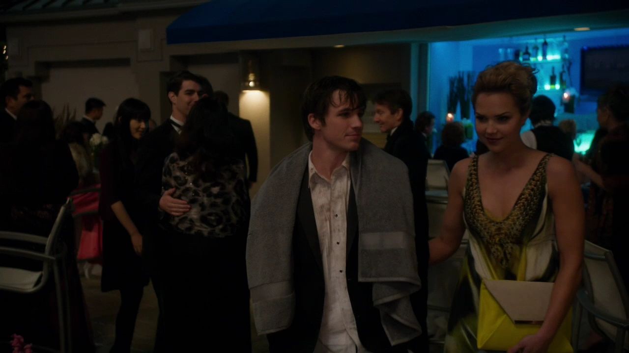 90210-S04E16-137.jpg