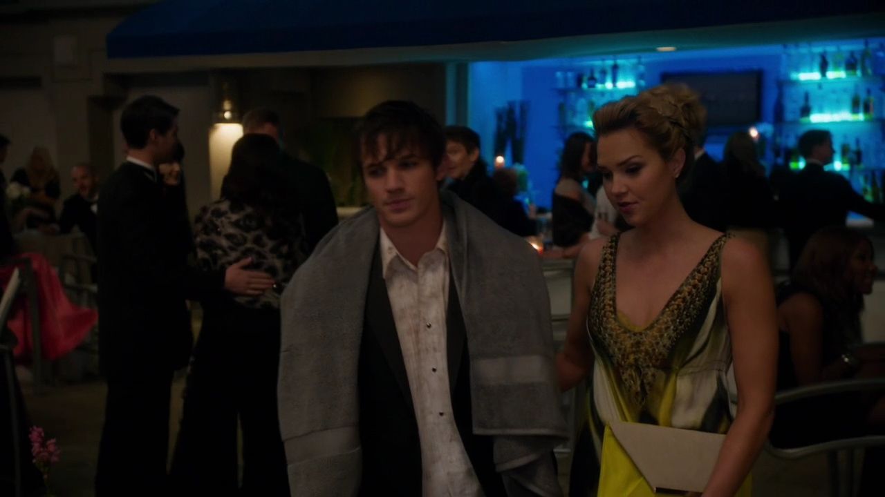 90210-S04E16-138.jpg