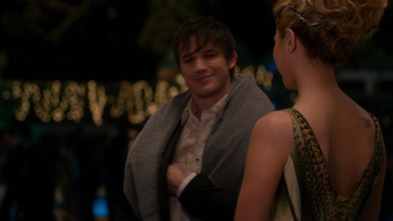 90210-S04E16-154.jpg