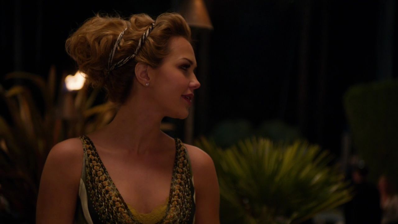 90210-S04E16-163.jpg