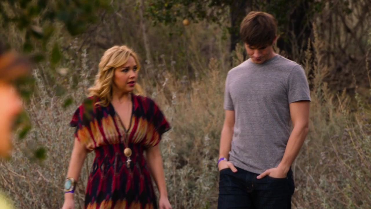 90210-S04E18-055.jpg