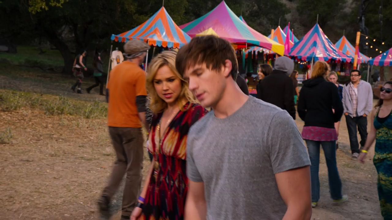 90210-S04E18-091.jpg