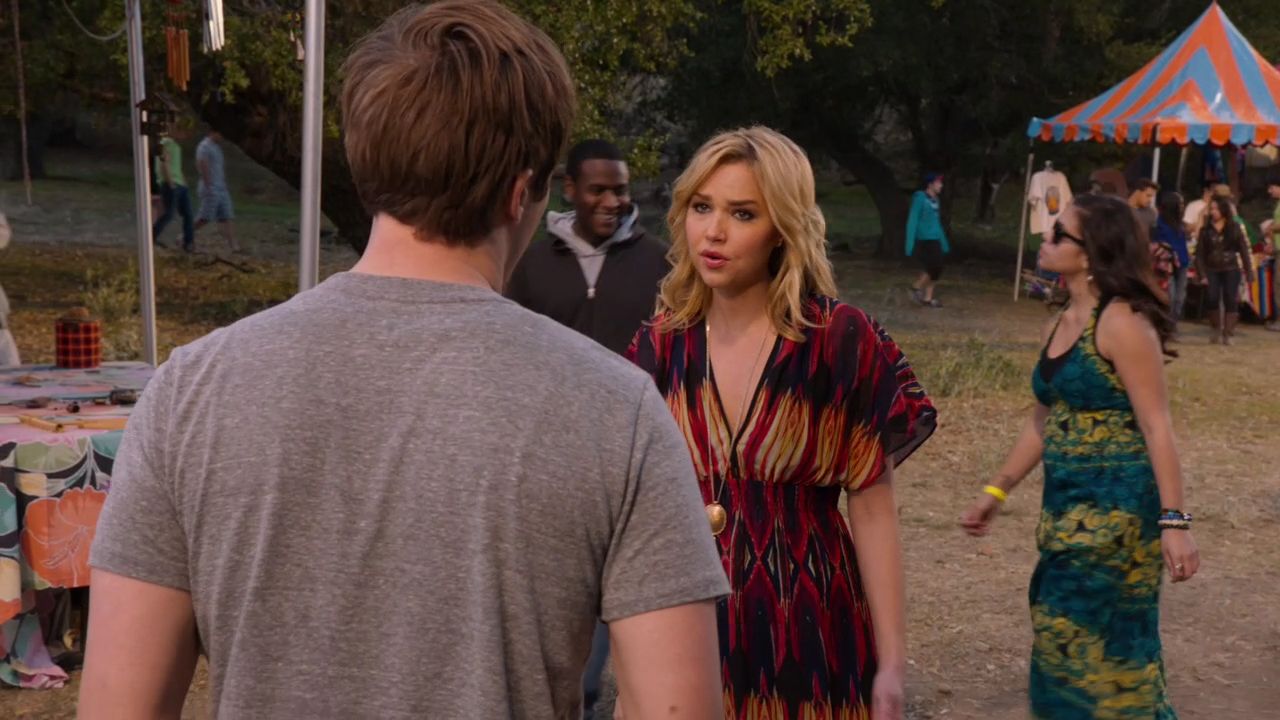 90210-S04E18-094.jpg