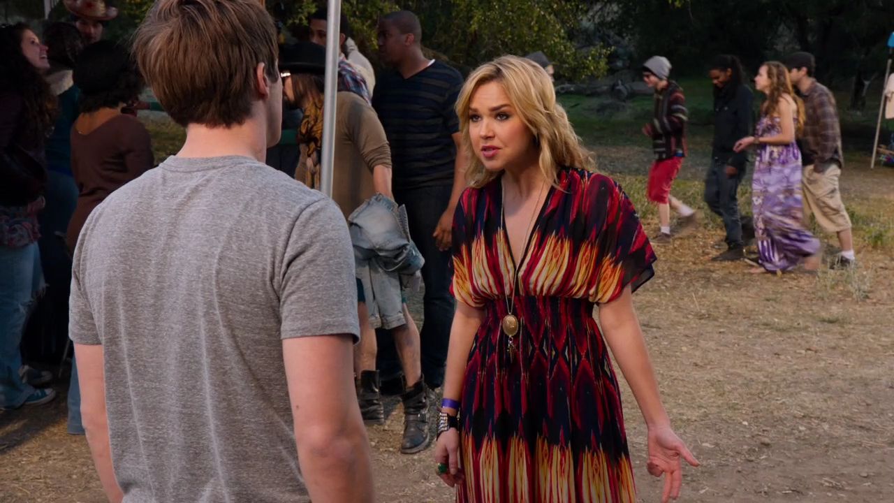 90210-S04E18-101.jpg