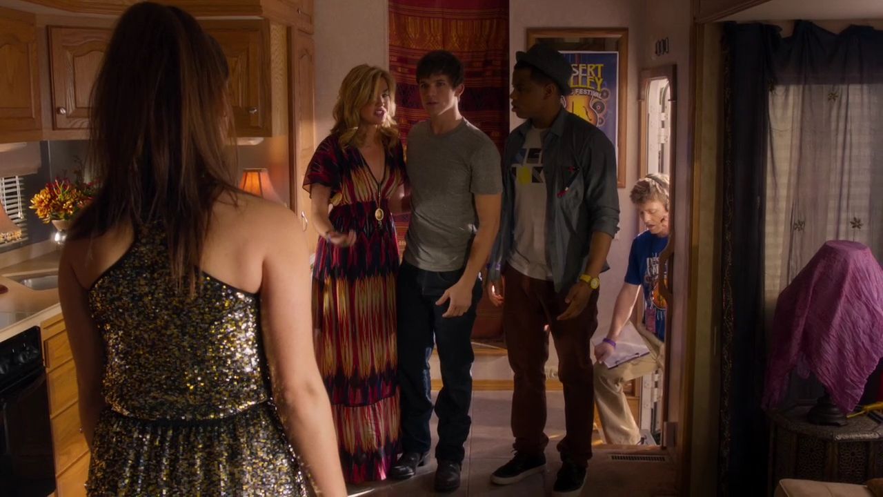 90210-S04E18-126.jpg