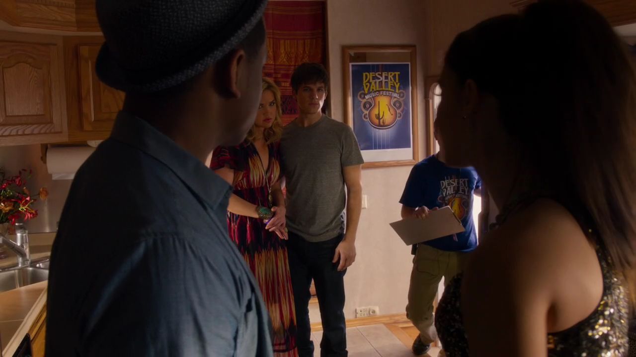 90210-S04E18-147.jpg