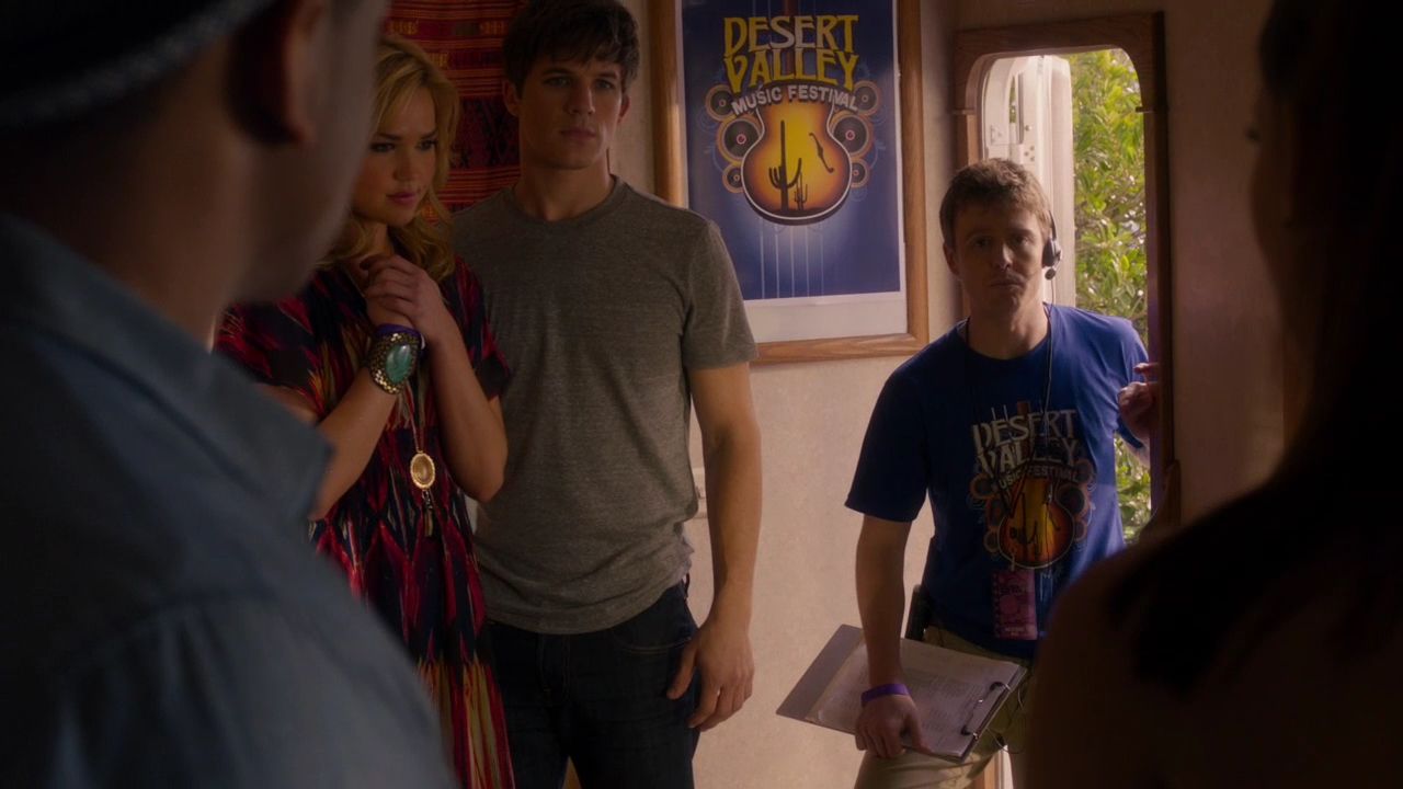 90210-S04E18-151.jpg