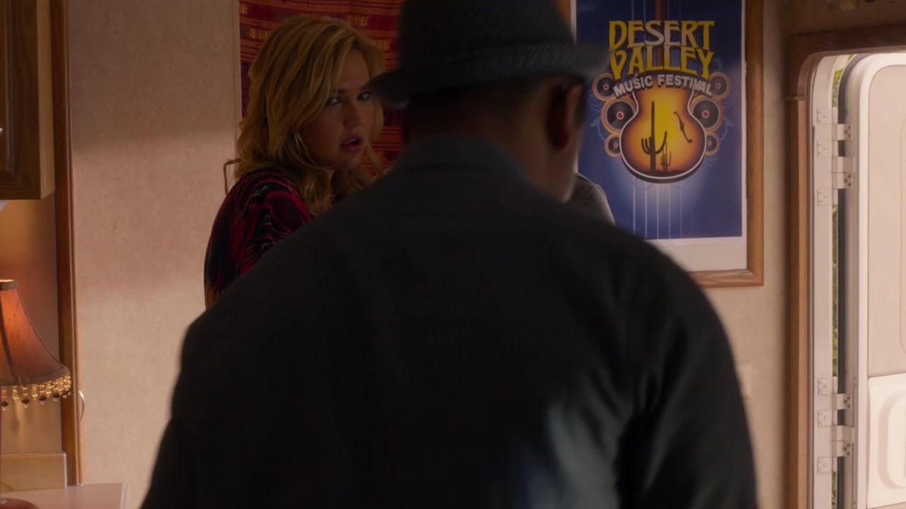 90210-S04E18-159.jpg