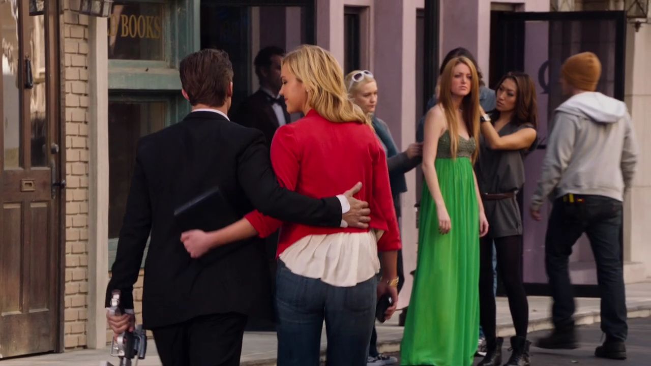 90210-S04E18-183.jpg