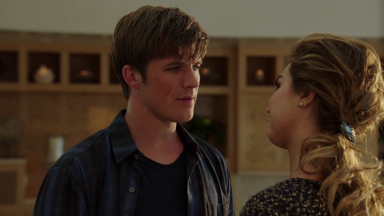 90210-S05E02-089.jpg