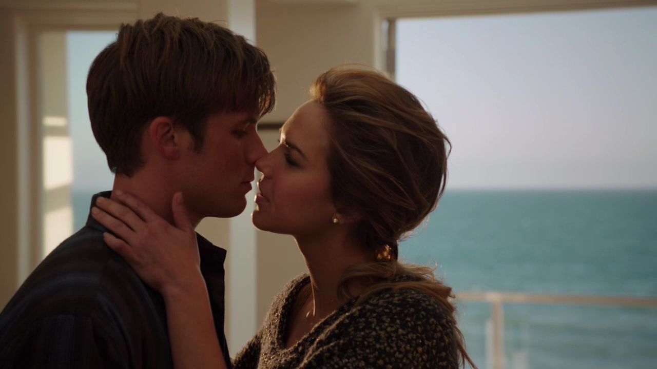 90210-S05E02-115.jpg