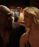 MidnightTexas-S02E09-287.jpg