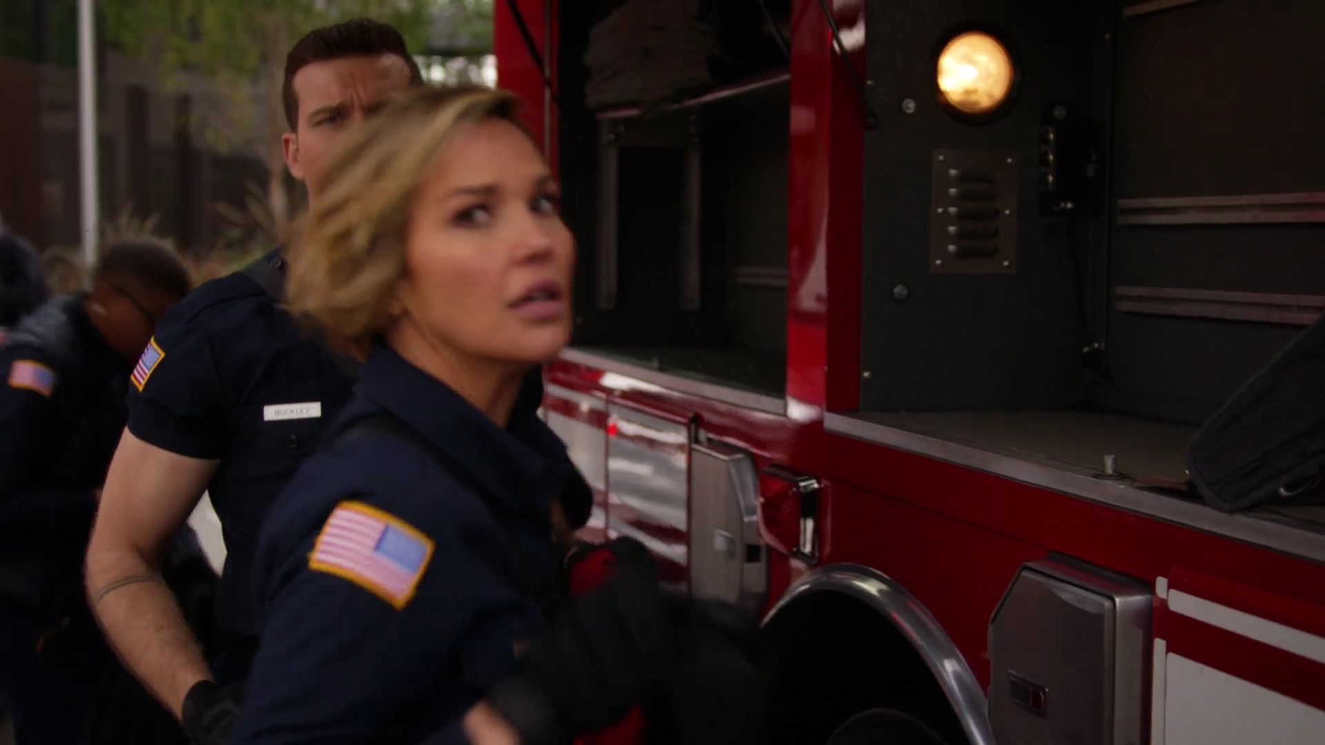 9-1-1-S05E14-009.jpg