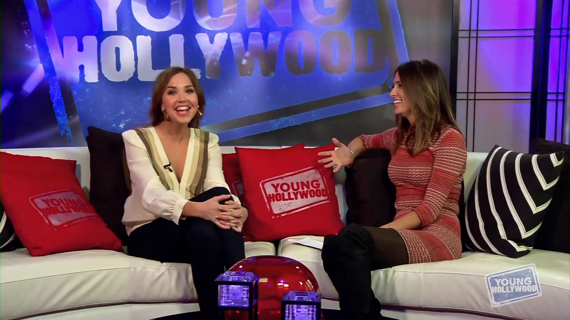 YoungHollywood-11-29-2012_017.jpg