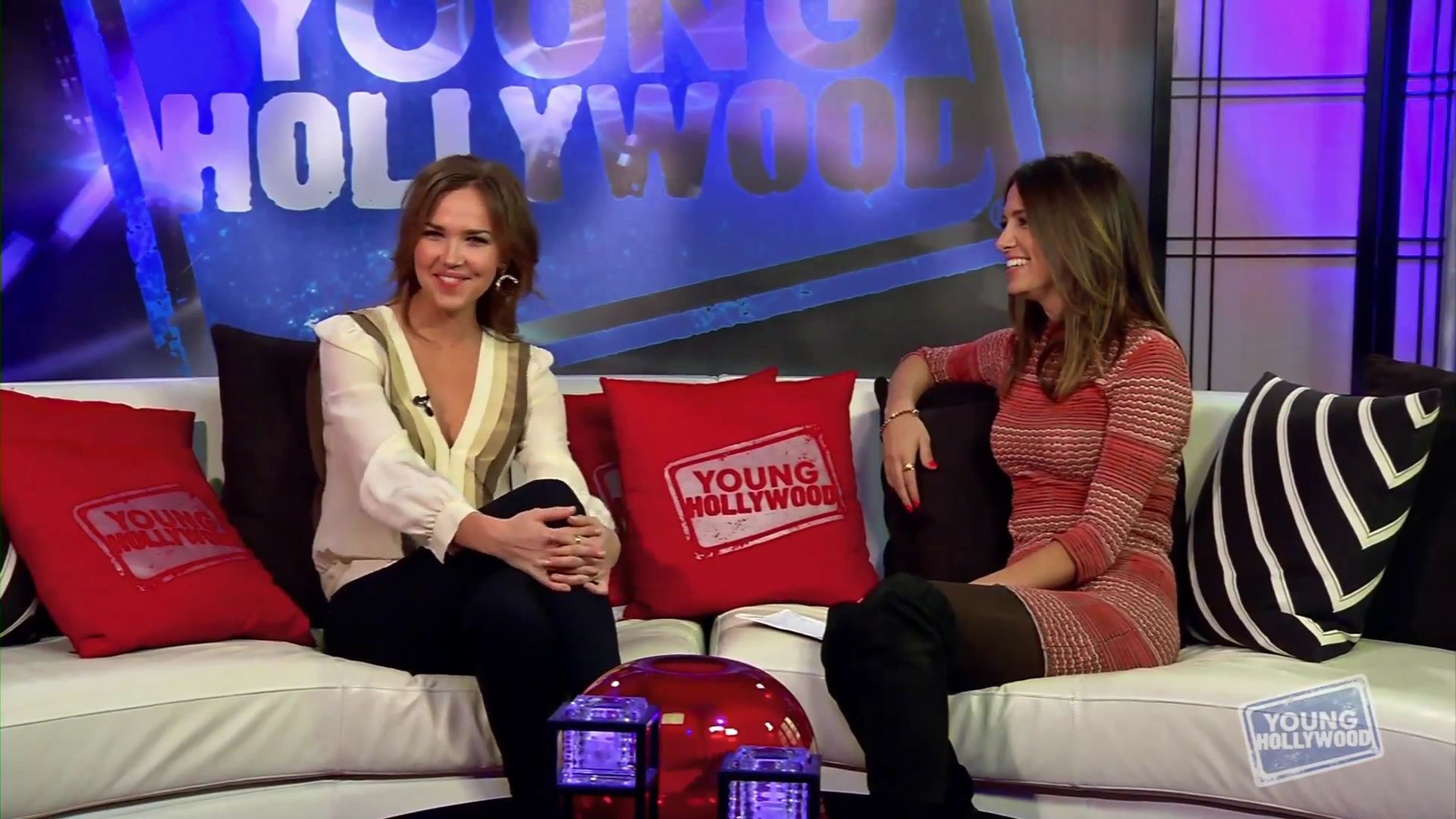 YoungHollywood-11-29-2012_018.jpg