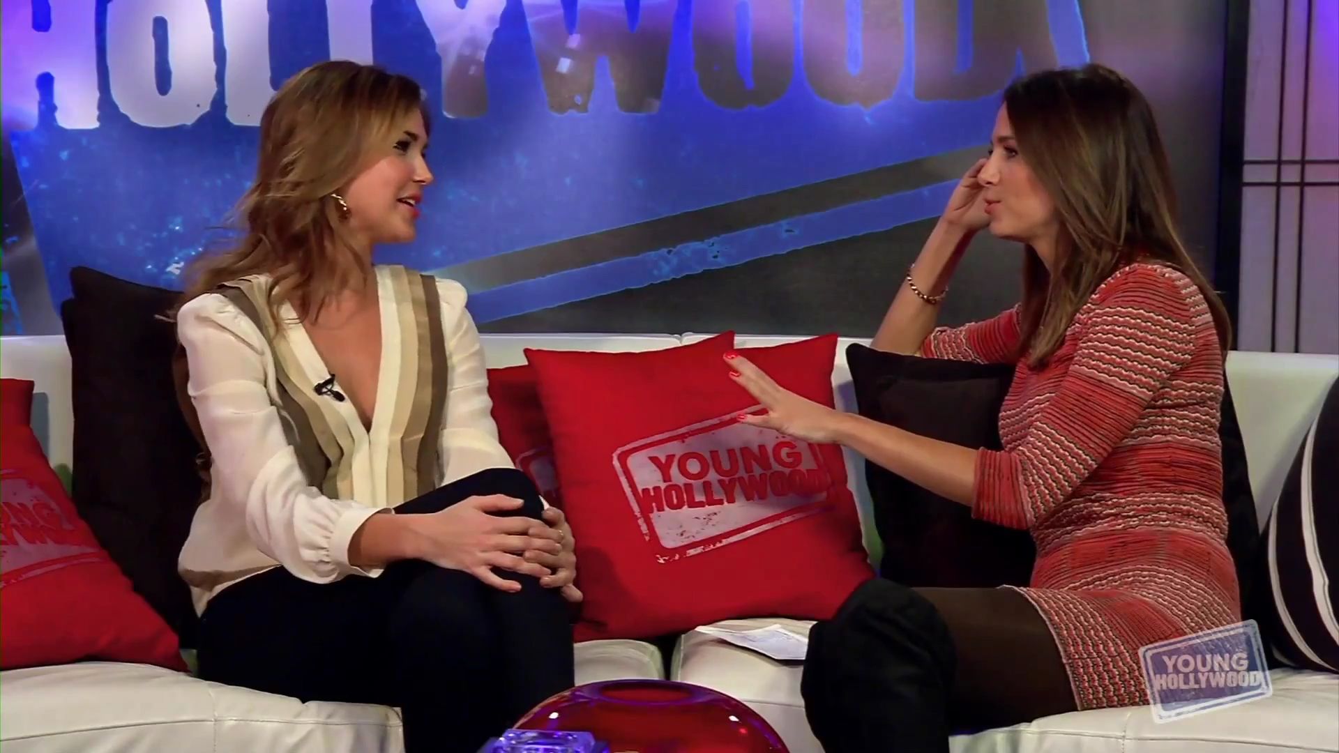 YoungHollywood-11-29-2012_039.jpg