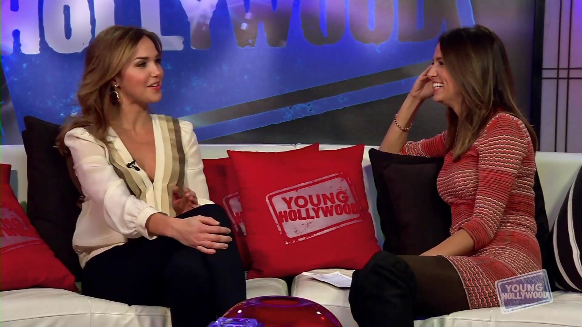 YoungHollywood-11-29-2012_040.jpg