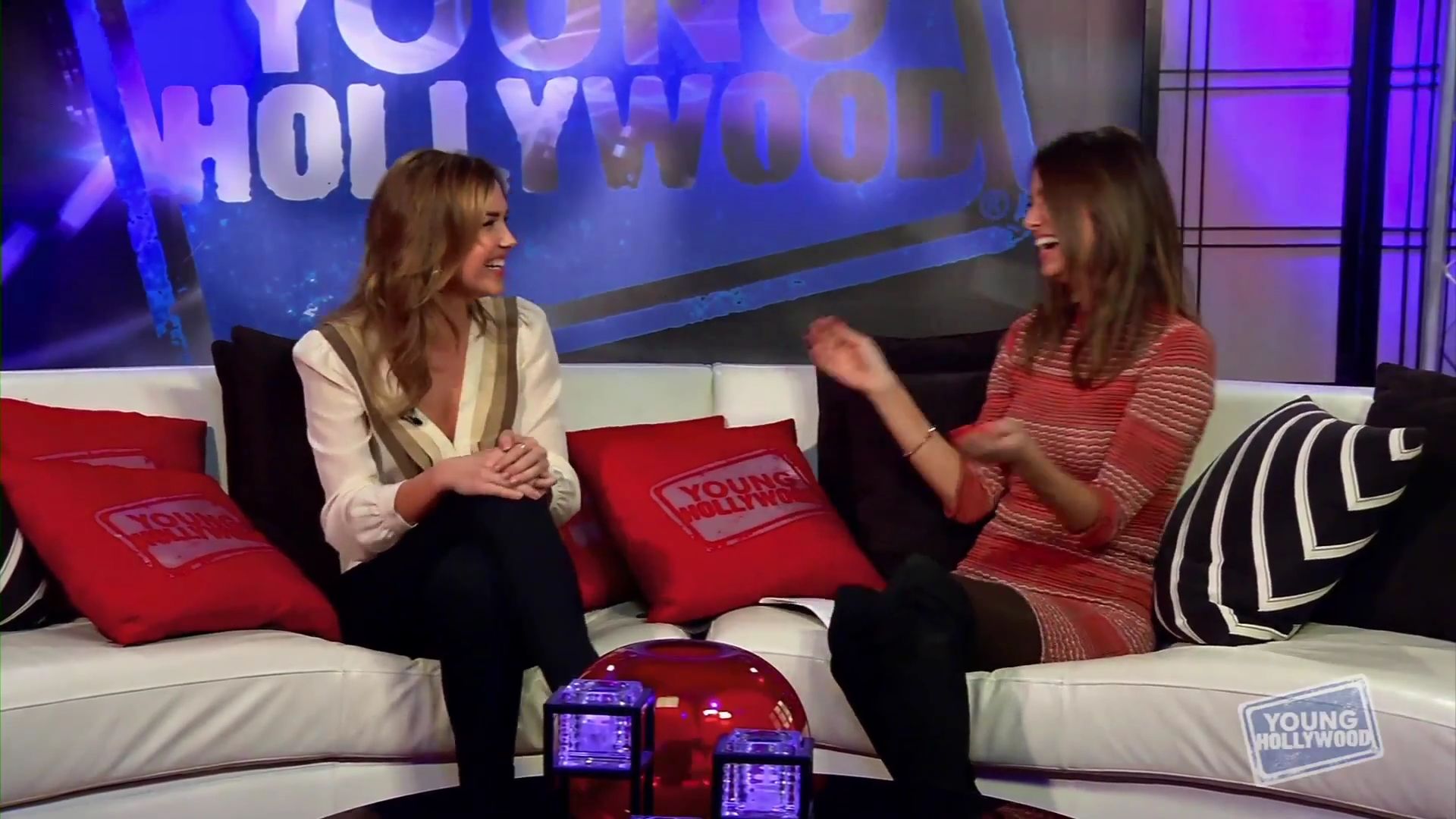 YoungHollywood-11-29-2012_094.jpg