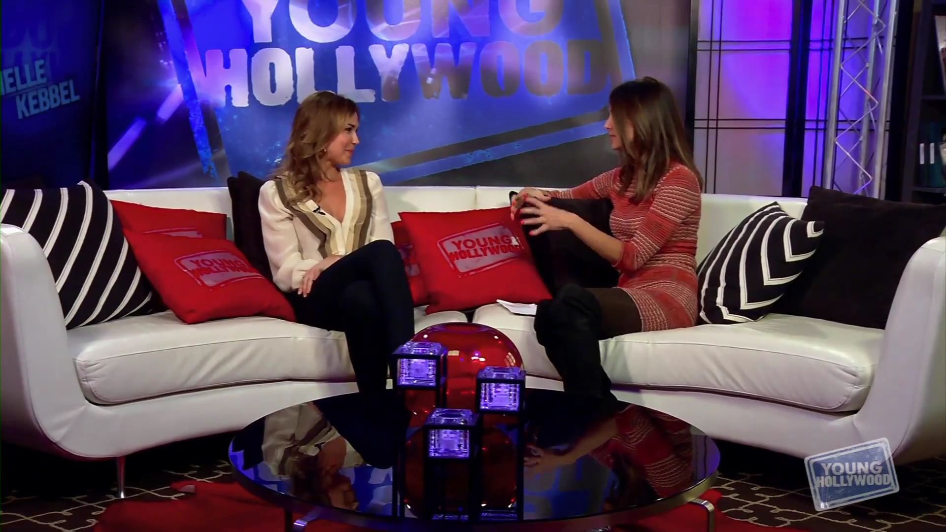 YoungHollywood-11-29-2012_133.jpg