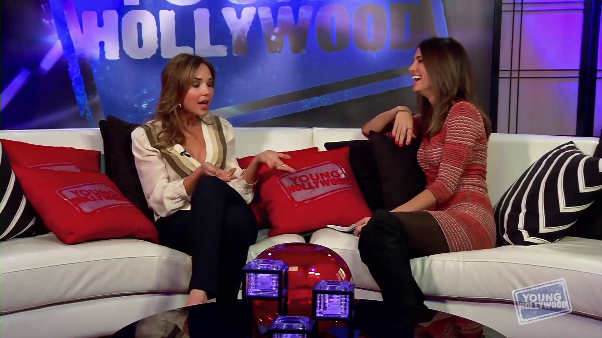 YoungHollywood-11-29-2012_221.jpg