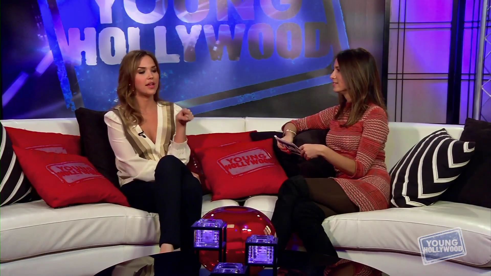 YoungHollywood-11-29-2012_233.jpg